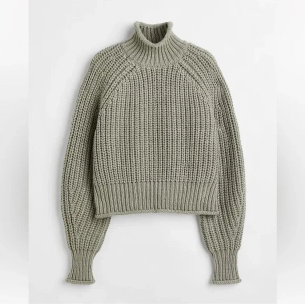 H&M Chunky Knit Mock Turtleneck Olive Green Sweater- Small